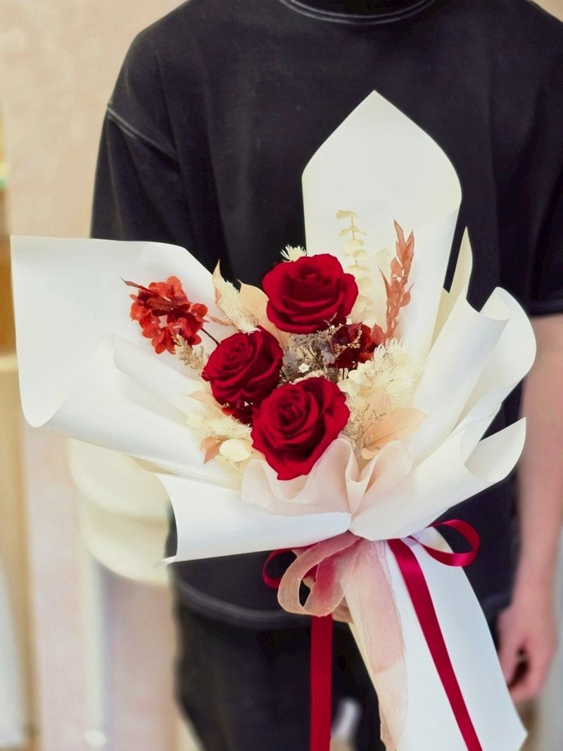 厄瓜多永生玫瑰花束(緋紅暮霞) - 乾燥花/永生花 - 植物.花 紅色