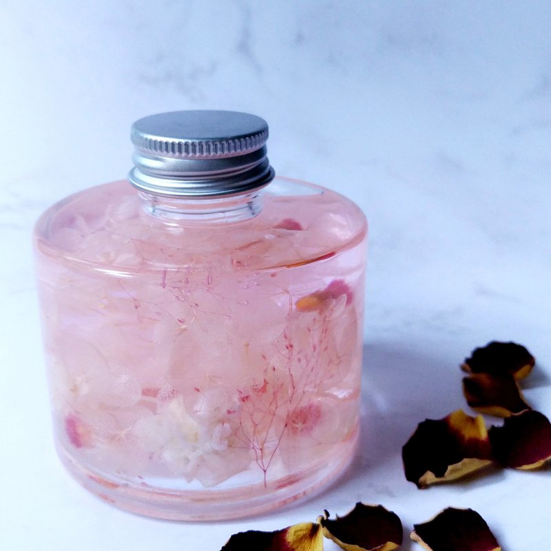 Herbarium 100ml round bottle / small gift / photo props