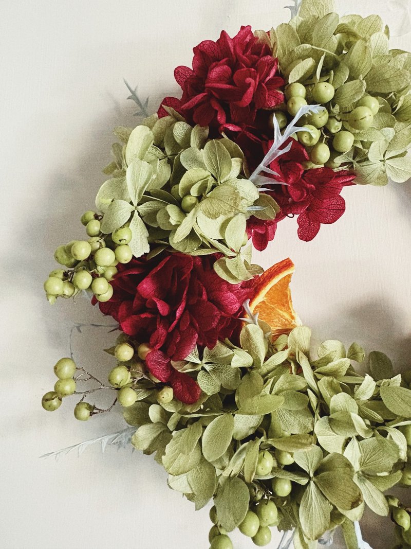 Ya-Yin Chang專屬下單區- 永生繡球&胡椒果實花圈 - 擺飾/家飾品 - 植物.花 紫色