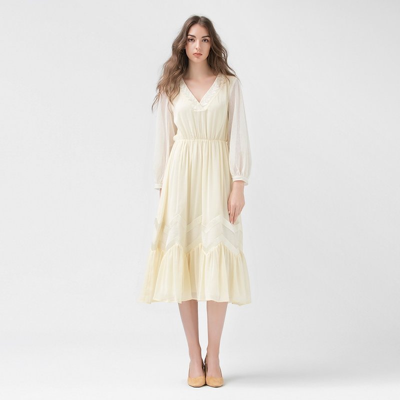VACAE V-neck embroidery long dress