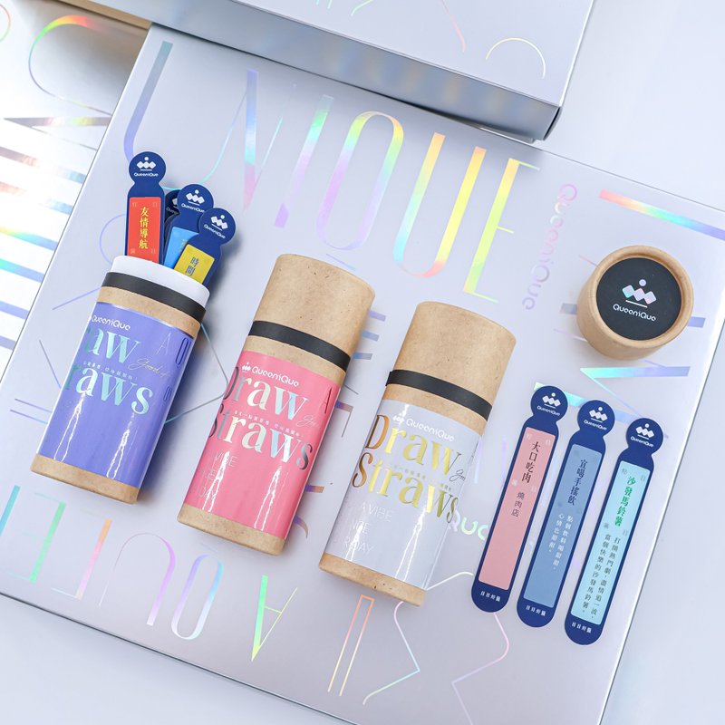 【QueeniQue】日日好籤/工作靈籤/飲食指南/旅行指南/籤筒 - 卡片/明信片 - 紙 銀色