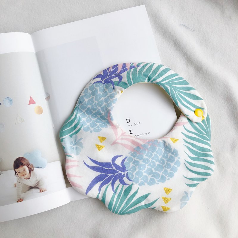 Wang Bao pineapple handmade six-layer yarn bibs saliva towel