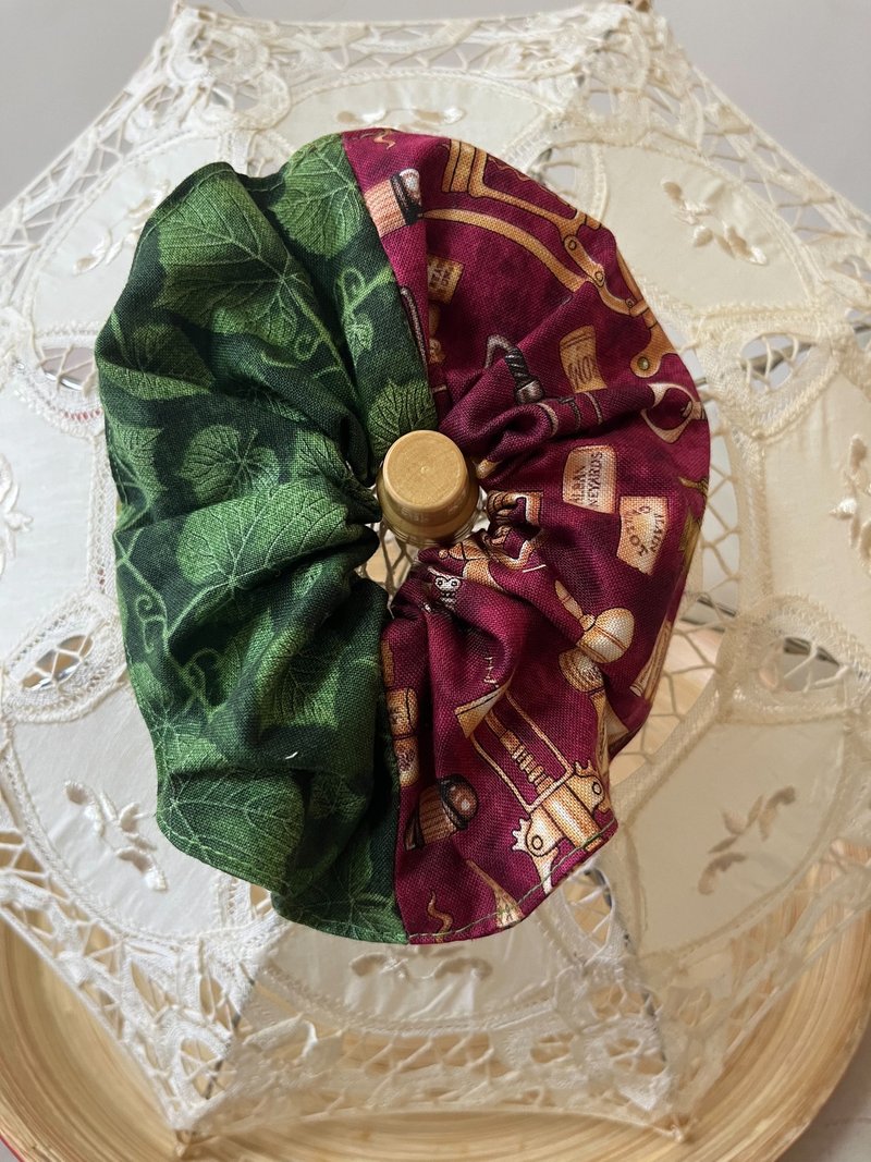 葡萄酒莊/雙色大腸圈髮束/日本印花布 - 髮箍/髮帶 - 棉.麻 紫色