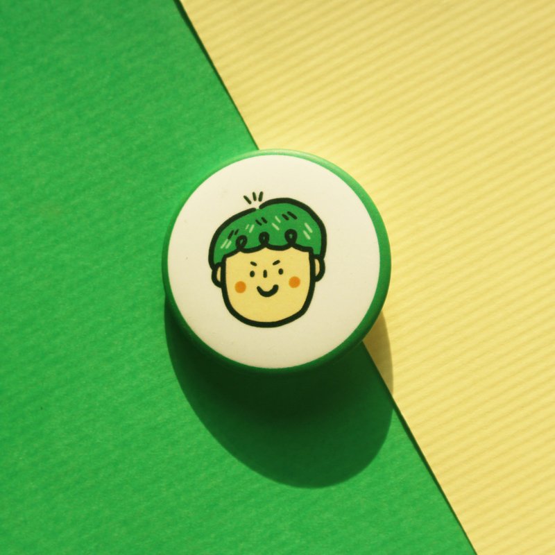 Stained green algae head / badge