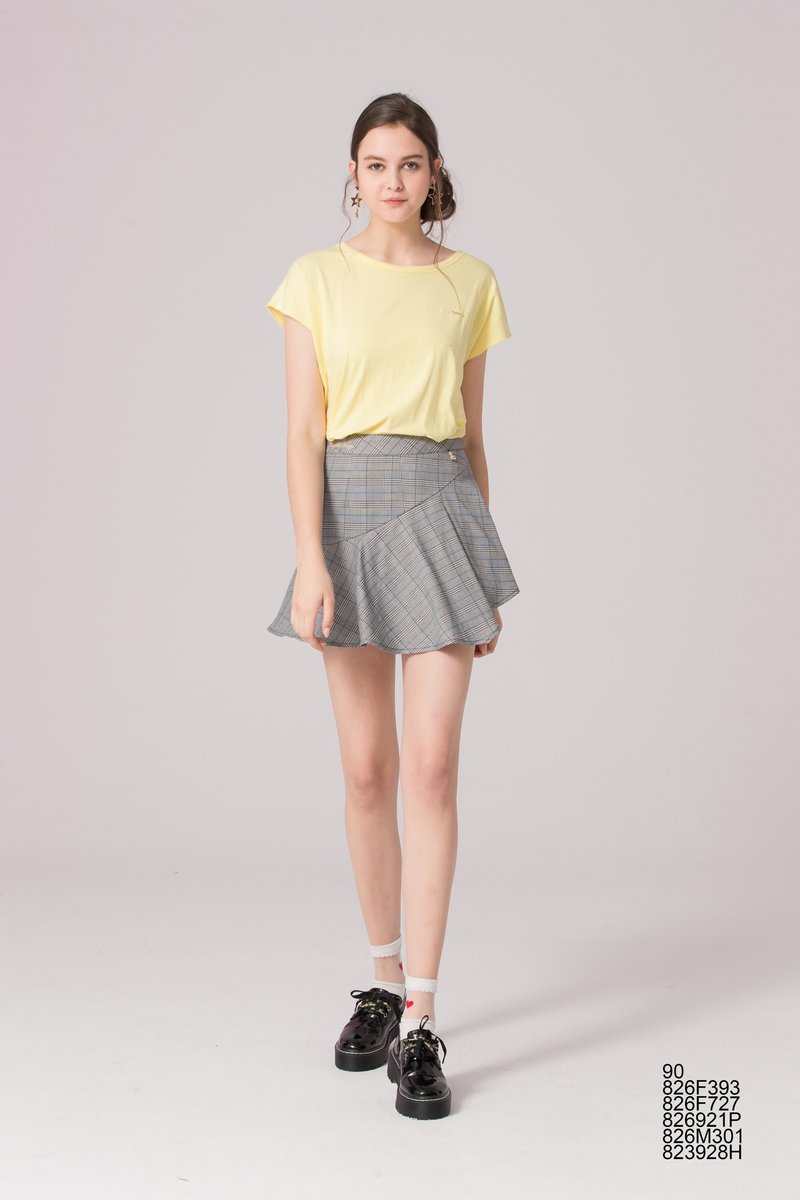 Decorative line thin sweater 826F393