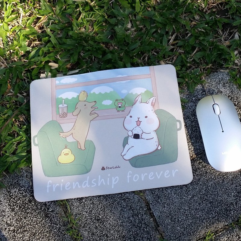 Big white rabbit illustration mouse pad / friendship