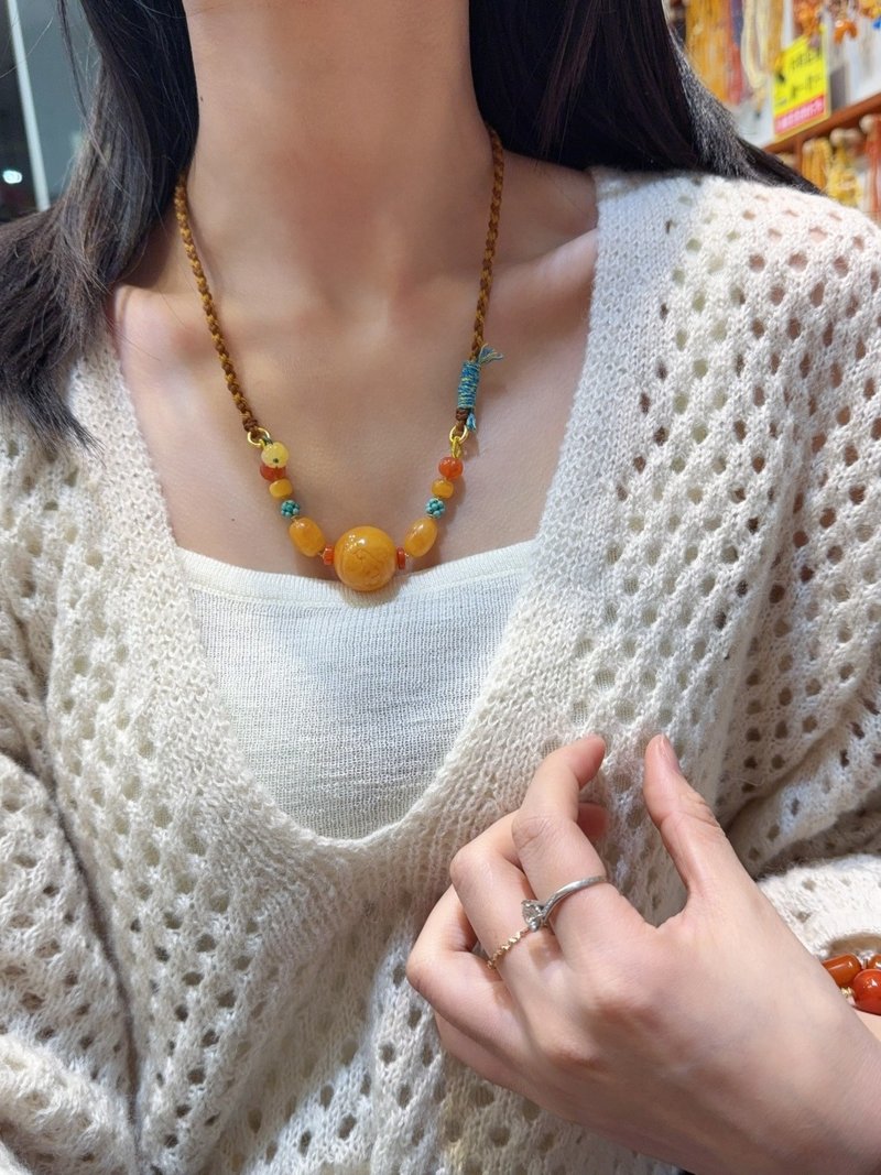 天然俄料妖花老蜜蠟鎖骨鏈項鏈 蠟質濃厚 蜜滿蠟實 尺寸約21mm - 吊飾/掛飾 - 水晶