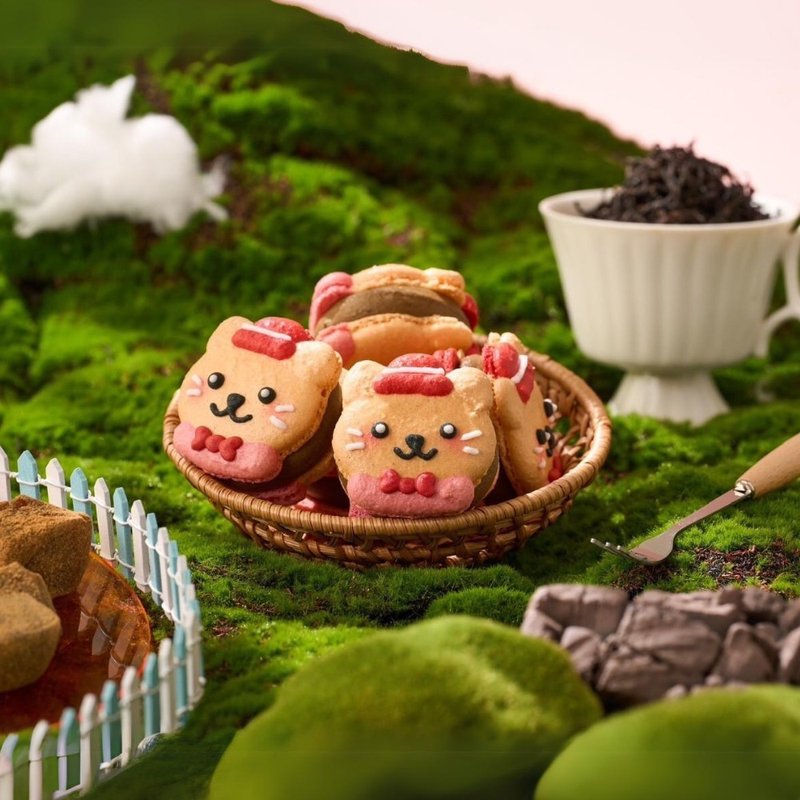 Thick stuffed macaron - Earl milk tea