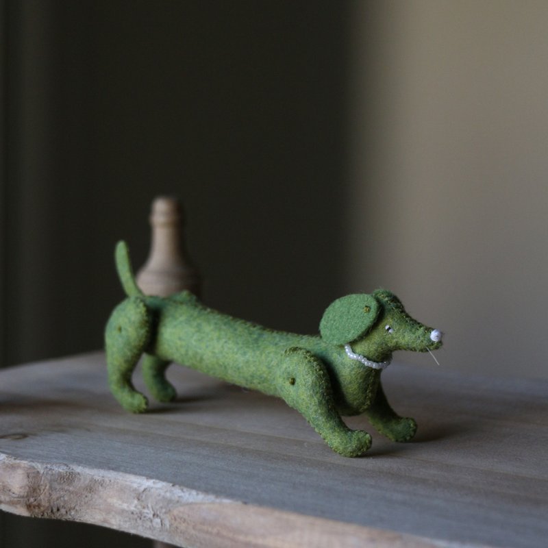 立體手縫偶擺飾 / 綠色臘腸狗 - 公仔/玩偶 - 繡線 綠色