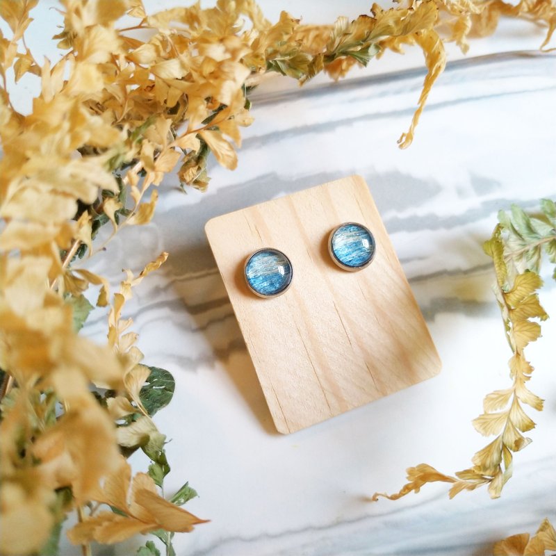 Bark cloth ear needles_sea blue