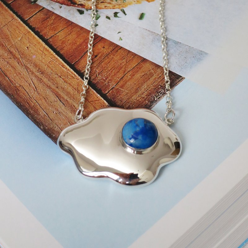 Cloud in the sky I am a cloud in the sky Silver Necklace