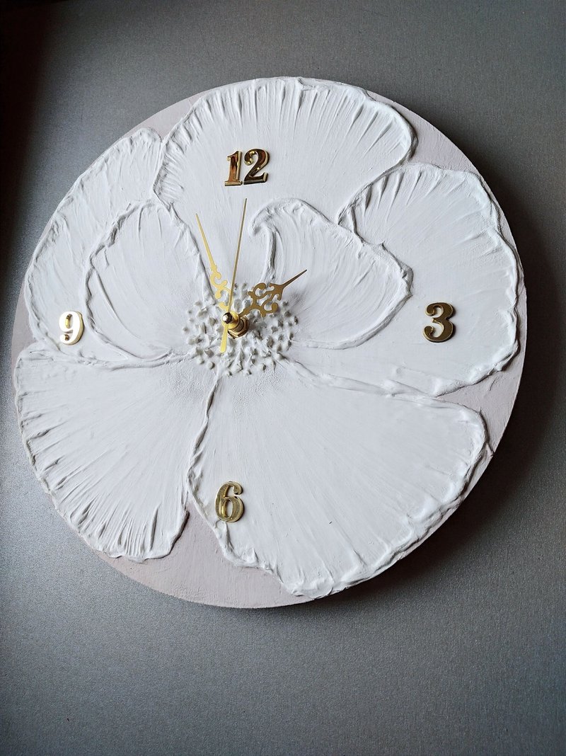 掛鐘 Kids Wall Clock with white flower on gray background Silent wall clock Gift - 兒童家具 - 木頭 白色
