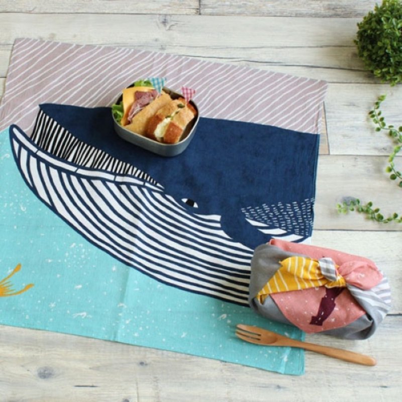 京都風呂敷包巾-katakata 中巾-長鬚鯨(有機棉) - 其他 - 棉.麻