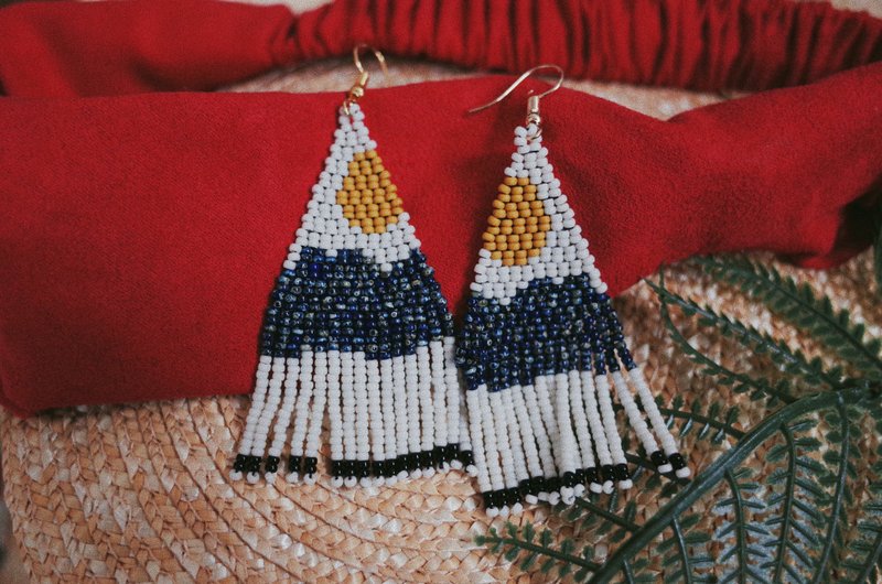 Sun and Sea Landscape Series Beaded Earrings (turnable ear clips)