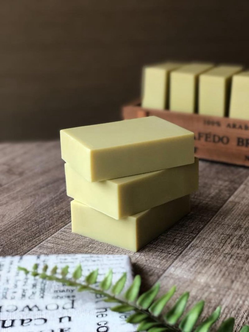 Virgin avocado cream wood baby soap