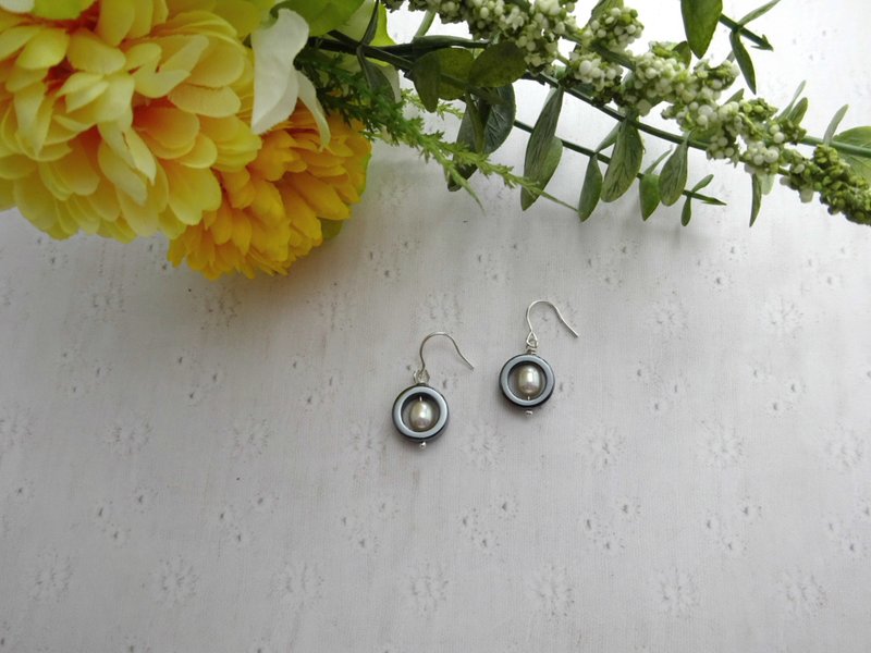 Wakaka hematite and pearl earrings