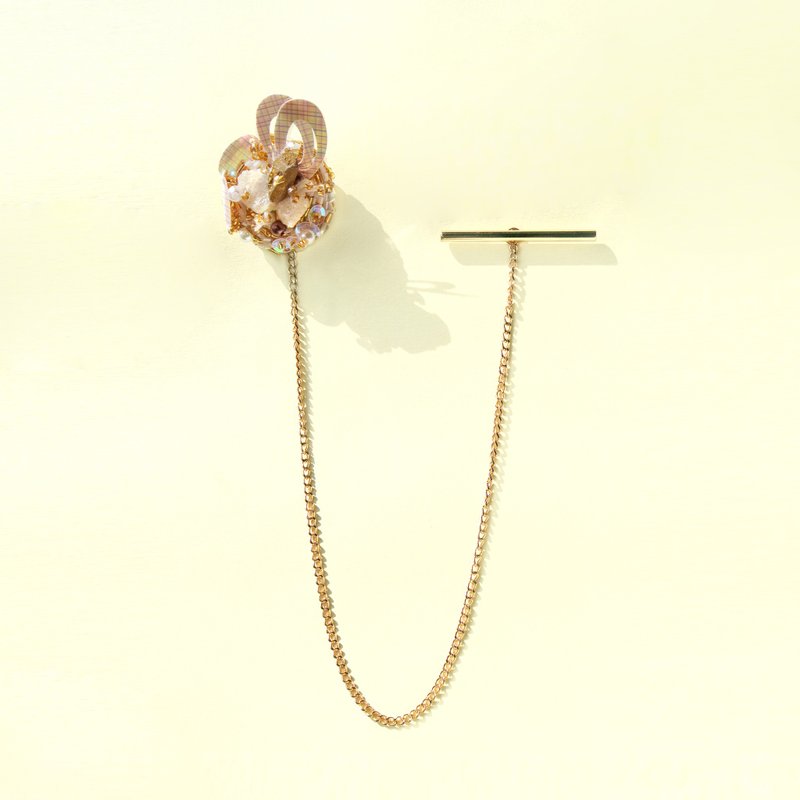 Planet - Gold. Champagne gold with white crystal stone mini island long brooch