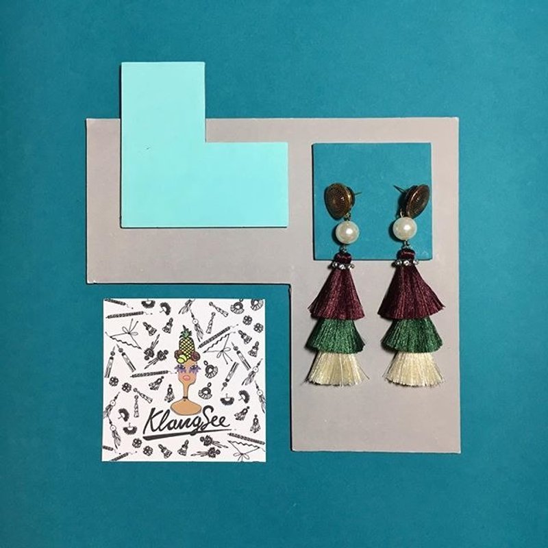 earrings : 3rd tassel
