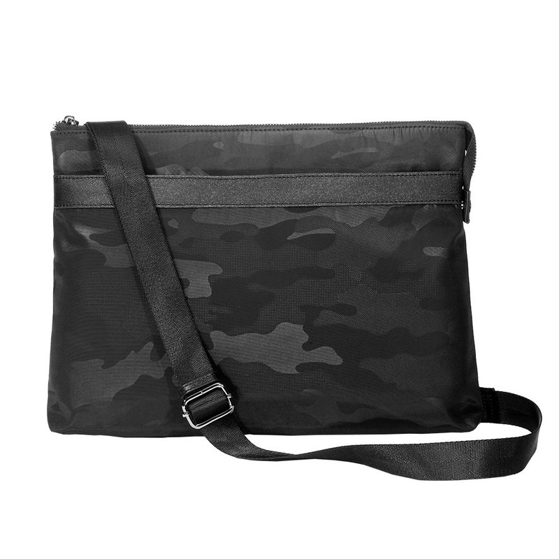 Amore City Camo Hand Bag Black