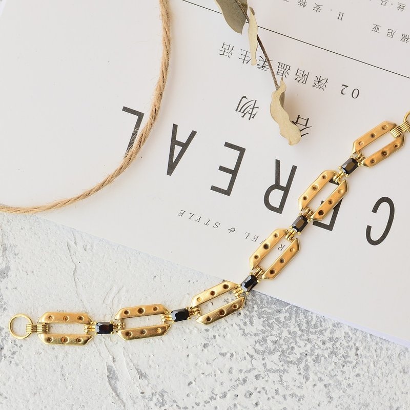Retro handmade zircon brass bracelet octagonal black zircon