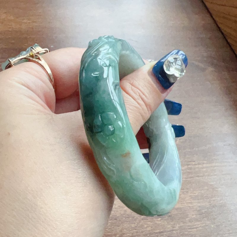 三彩翡翠雕花手鐲 | 17.5圍 | 天然緬甸玉翡翠A貨 | 送禮 - 手鍊/手環 - 玉石 綠色