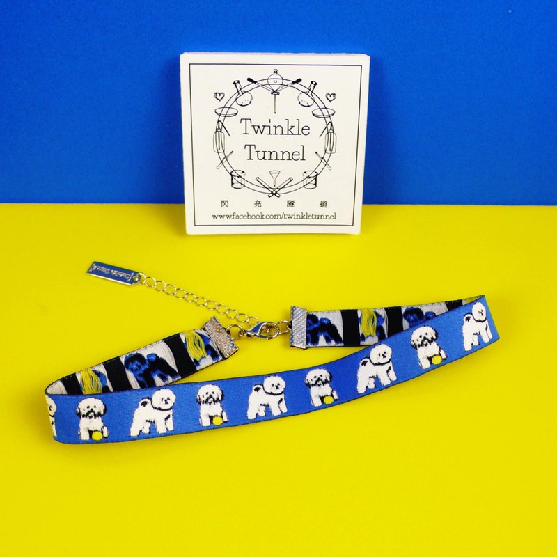 Ribbon necklace attached neck white dog