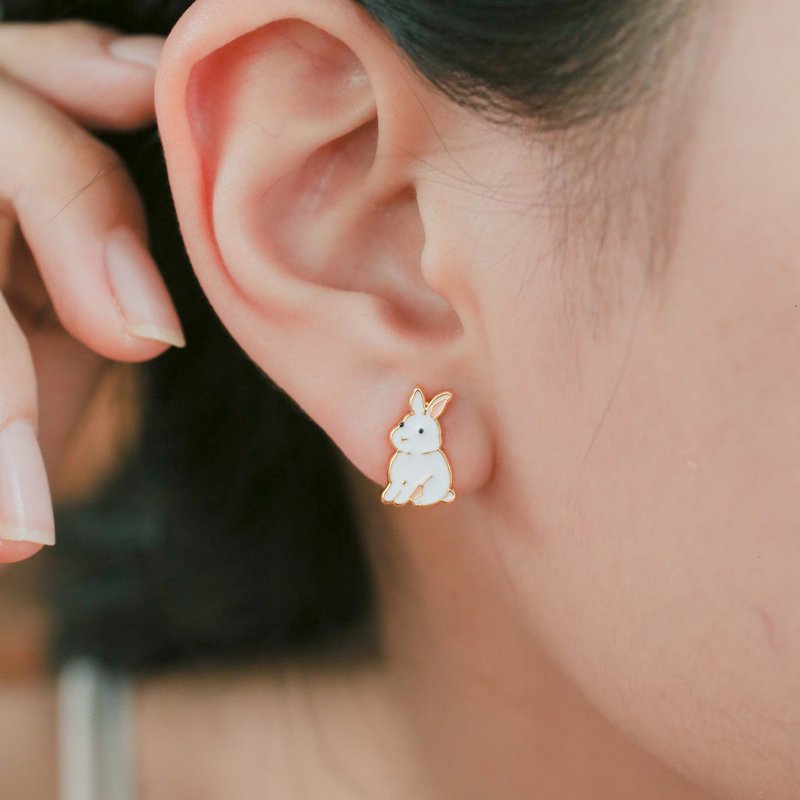 兔年耳環 紅蘿蔔小白兔 兔子 夾式耳環 新年禮物 十二生肖 - 耳環/耳夾/耳骨夾 - 琺瑯 白色