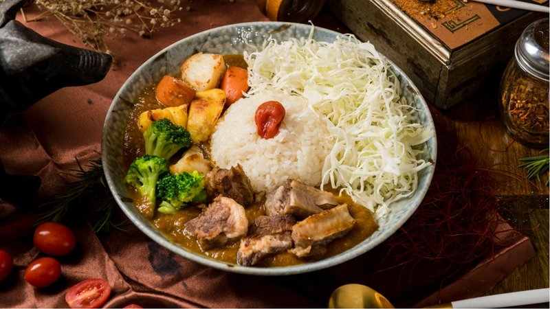Spice stewed beef black curry