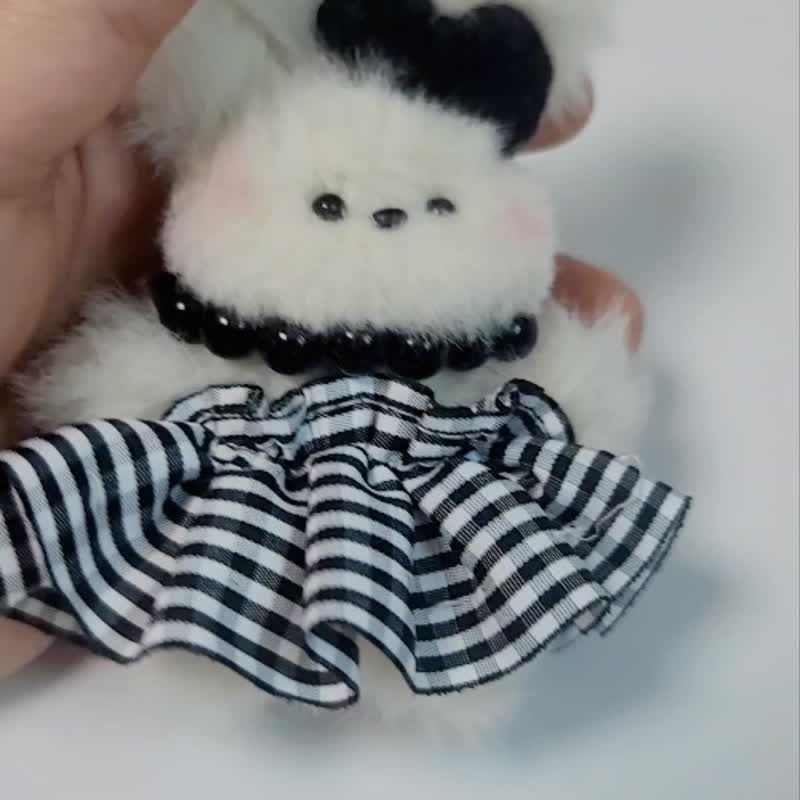 Cream Rabbit Handmade Doll Keyring 10cm - 鎖匙扣/鎖匙包 - 其他材質 