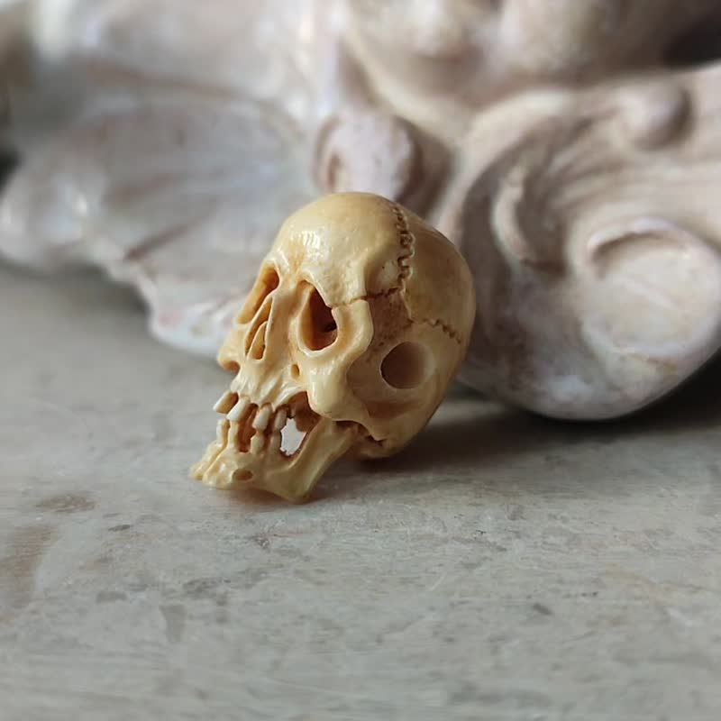 Seller collection-7 Old Man Skull No2 with 3mm horizontal hole for bracelet - Charms - Other Materials 