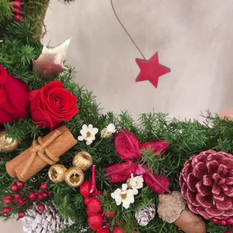 | Little Dreamland Floral Arrangement | Red Praise. Permanent Cedar Christmas Wreath Everlasting Wreath - Dried Flowers & Bouquets - Plants & Flowers White