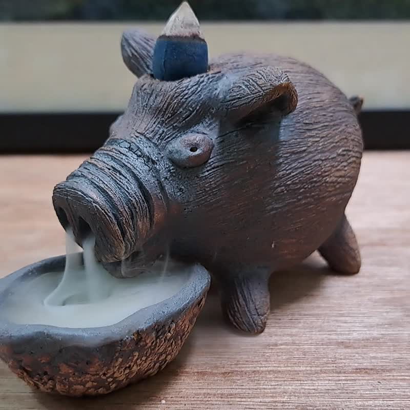 Smokey pottery, mountain pig Liuxiang pottery - Candles & Candle Holders - Pottery Khaki