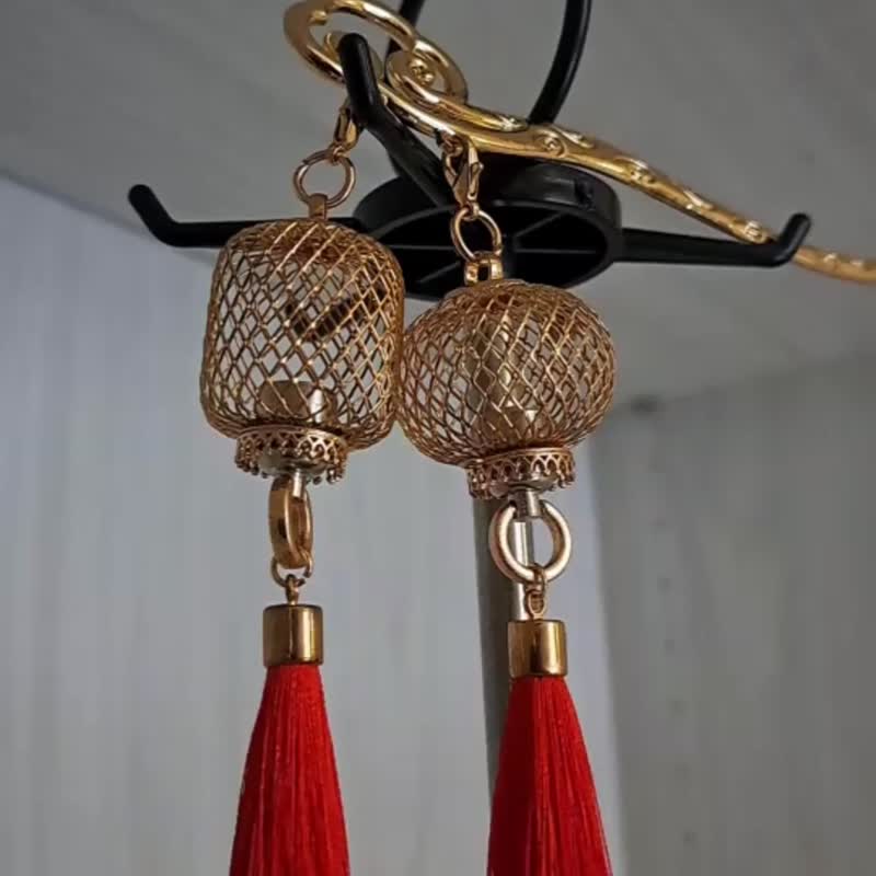 Glimmer Series [Lighting Lantern] ~ Xiangyun Hairpin (tassels optional) - Hair Accessories - Other Metals Red