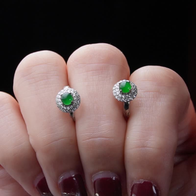 冰種翡翠老坑綠蛋面設計款耳釘 925純銀 | 天然A貨翡翠 | 送禮 - 耳環/耳夾/耳骨夾 - 玉石 綠色