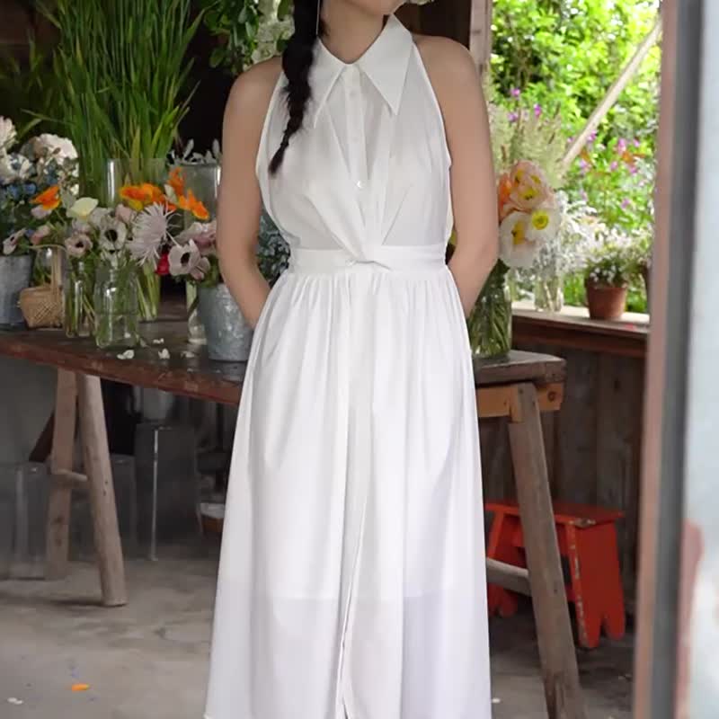 White elastic waist pop camellia sleeveless halterneck shirt dress French twist dress - One Piece Dresses - Other Man-Made Fibers White