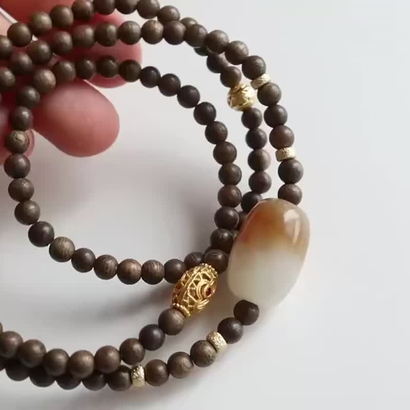 天然和田玉桶珠搭配沉香木多圈手鏈新疆糖白料玉質細膩新中式手鏈 - 手鍊/手環 - 玉石