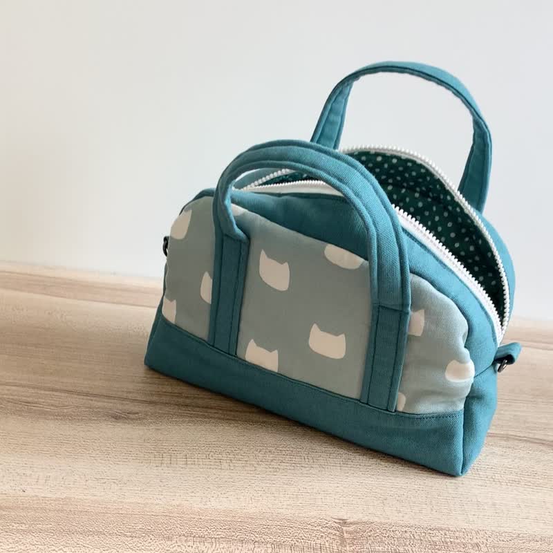 Cute little cat tote bag/cross-body tote bag - Handbags & Totes - Cotton & Hemp Multicolor