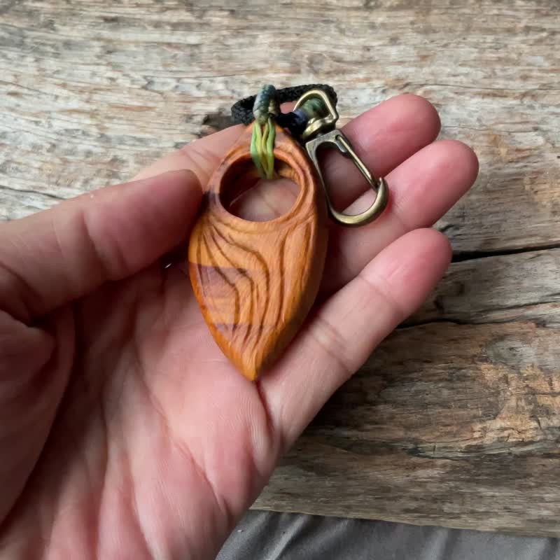 Kongji. Taiwanese cypress wood charm key ring backpack charm - Keychains - Wood Multicolor