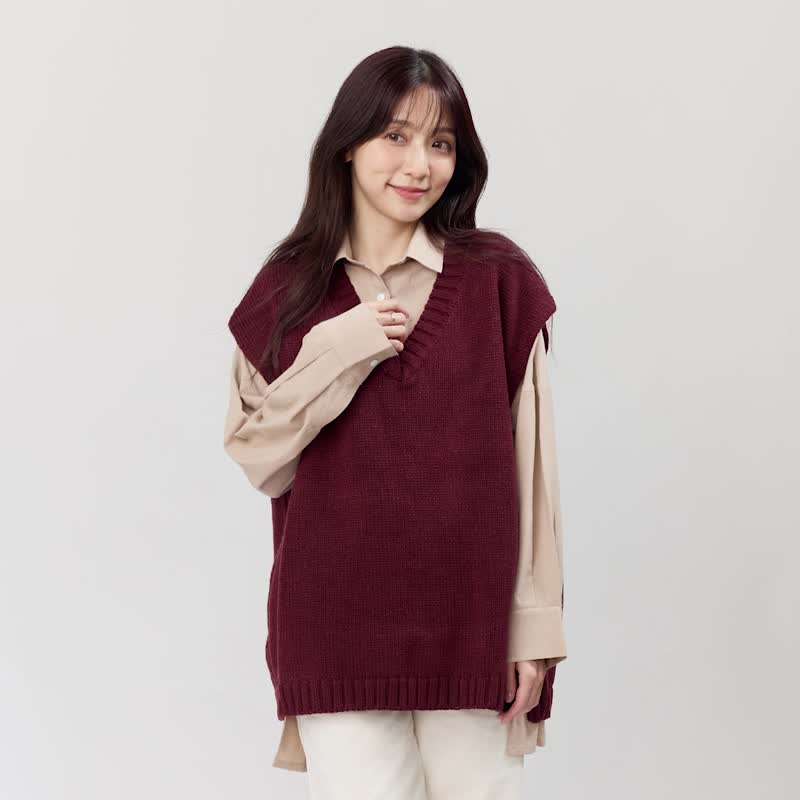 Denise V領小岔寬版織毛衣背心/棗紅 - 女毛衣/針織衫 - 其他人造纖維 紅色