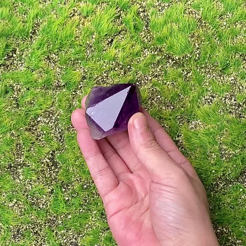 能量礦石-紫晶骨幹 紫水晶  療癒 避邪化煞 吸收負能量 快速貨 - 裝飾/擺設  - 水晶 紫色