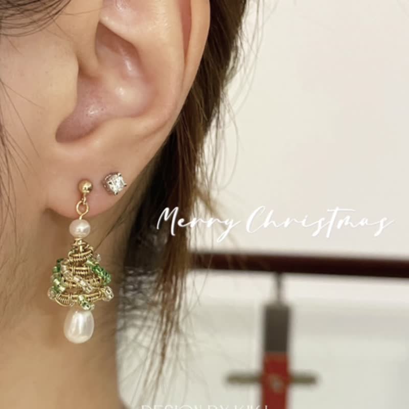 【聖誕限定】聖誕樹耳環 耳夾 手工製作 天然淡水珍珠 女 禮物 - 耳環/耳夾 - 珍珠 金色