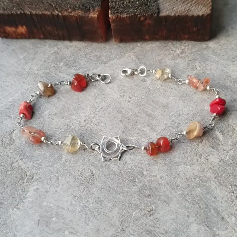Sacral chakra stones bracelet: silver, carnelian, tourmaline, citrine, sunstone - 手鍊/手環 - 水晶 多色