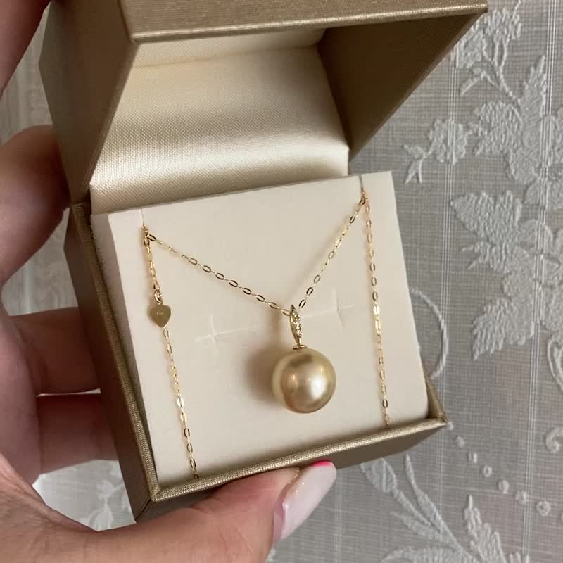 Pearl Necklace Necklace with Diamonds Japanese Pearls Crown of Pearls Japanese 18k Yellow Gold 45cm South Sea Gold Pearls Straight Necklace - Necklaces - Pearl Gold