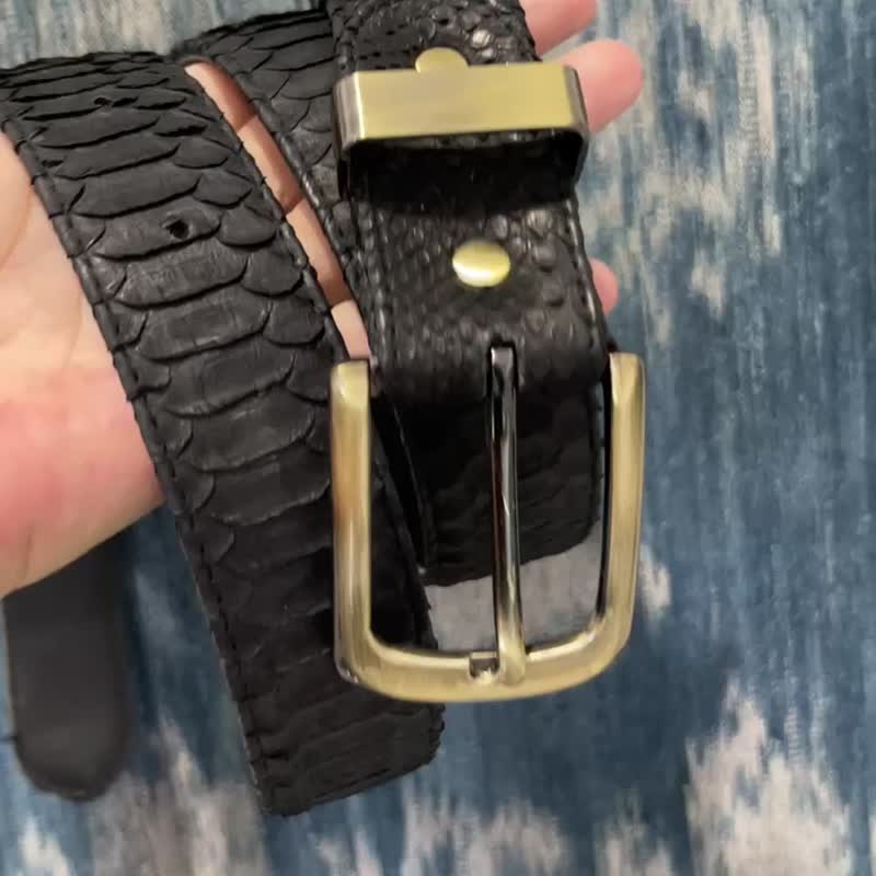 Snakeskin Belt  Python Leather Belt Custom Leather Belt Man Woman Belt - 皮帶/腰帶 - 真皮 黑色