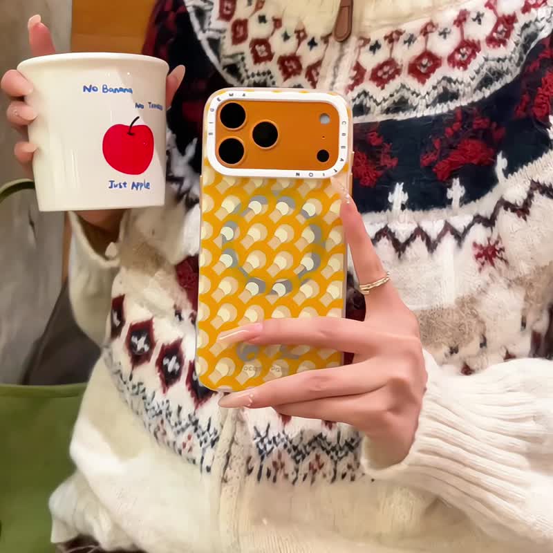 【隱藏式磁吸】WendyPattern鋁合金按鍵全磨砂防摔防刮iPhone17p - 手機殼/手機套 - 塑膠 多色