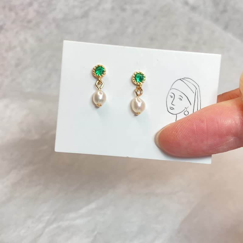 Royal Green Freshwater pearl earrings - Earrings & Clip-ons - Pearl Green