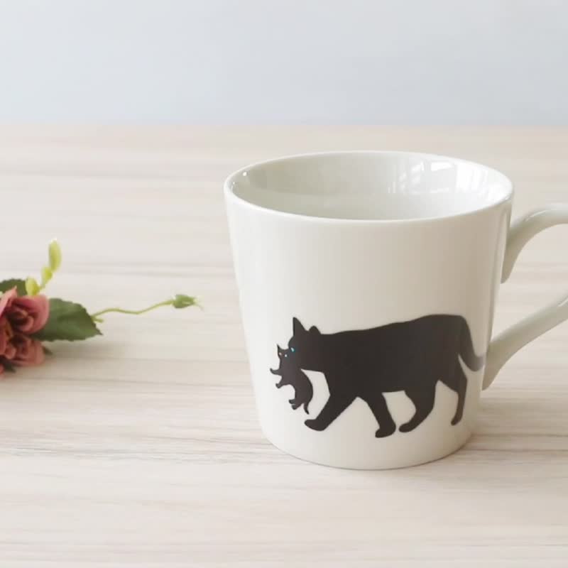 温感マグカップ　くわえる猫 - 咖啡杯 - 陶 白色