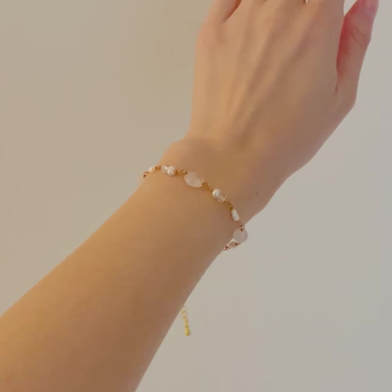 Handmade bracelet rose quartz Japanese handicraftsman - Bracelets - Jade Pink