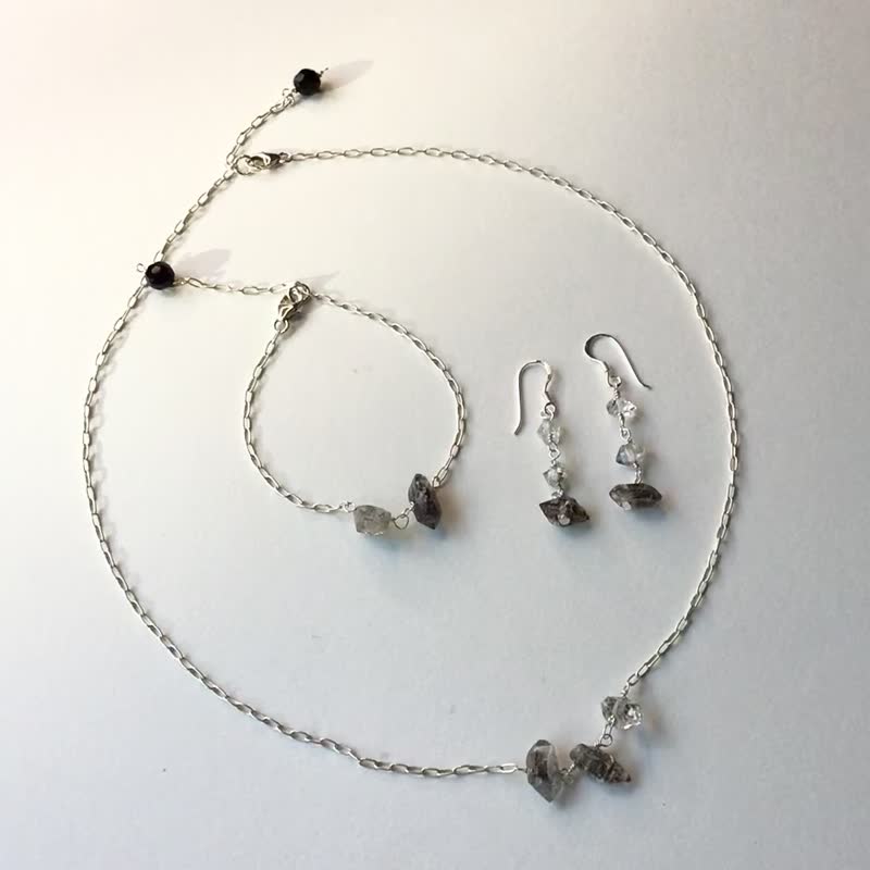 Quartz silver necklace, Quartz silver bracelet, Quartz silver earrings - 頸鏈 - 石頭 透明