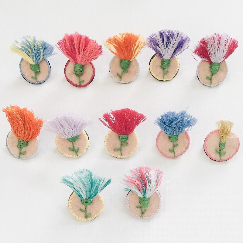 三次元の刺繍の花のブローチ - ブローチ - その他の素材 多色